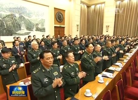 会议结束时，习近平亲切接见来自基层部队的部分军队人大代表，了解他们学习工作情况，勉励他们立足本职岗位，结合工作实际，努力学习科技知识、提高科技运用能力和水平，为科技兴军作出贡献。